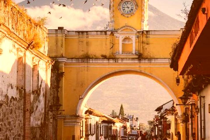 Chloe, 22 — Escort in Huite, Guatemala