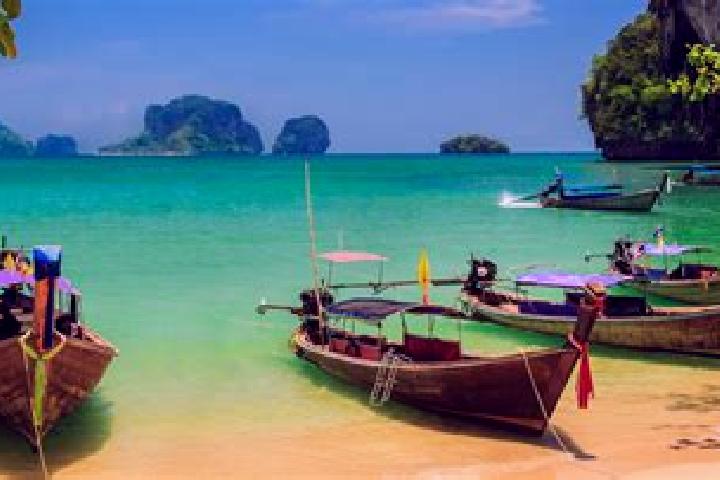 Chloe, 22 — Escort in Kapoe, Thailand