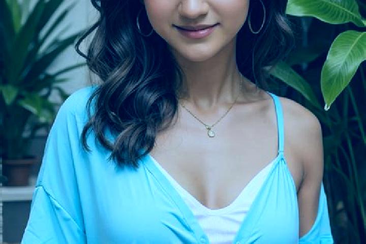 Chloe, 22 — Escort in Vika, Sweden