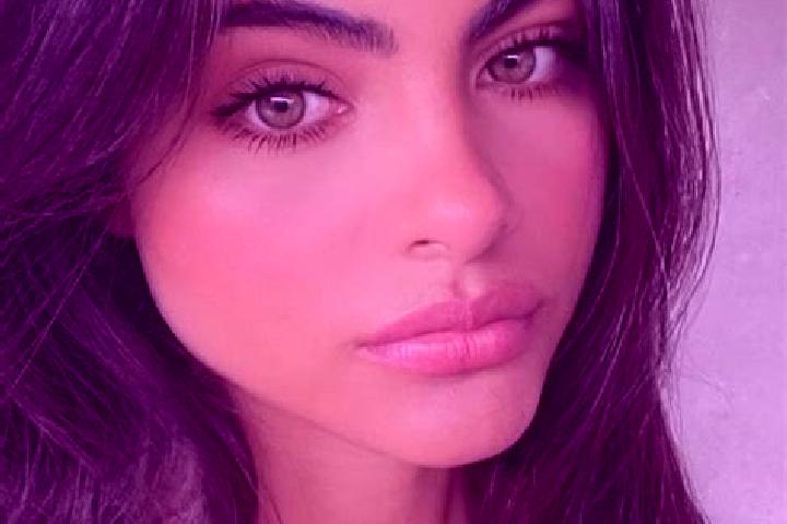 Chloe, 23, a auburn blue-eyed indian companion based in Shahecheng. Offering Prostate Massage, Massage, Couples, 69. Available for incall and outcall, overni...