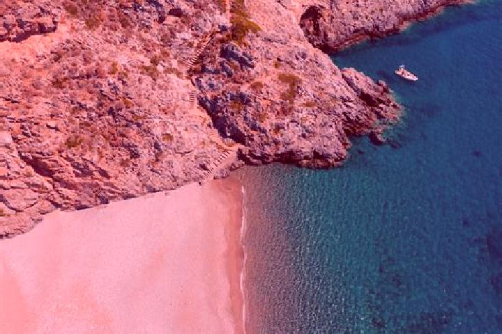Chloe, 23 — Escort in Kythira, Greece