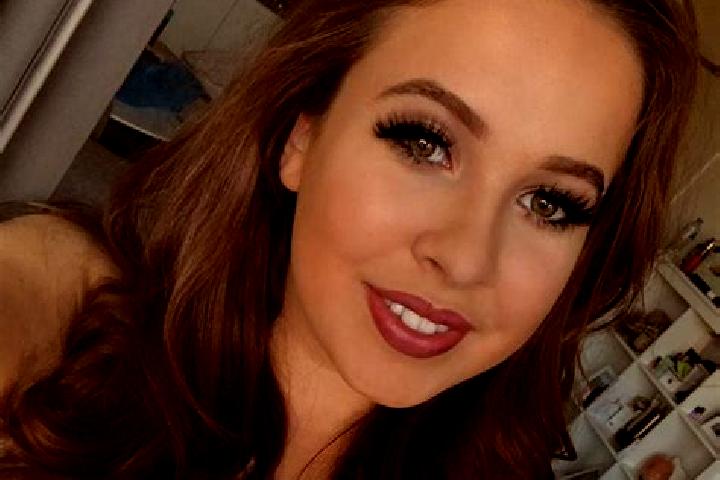 Chloe, 24, a auburn amber-eyed caribbean companion based in Blela. Offering Travel Companion, Dinner Date, GFE. Available for incall and outcall, overnight b...