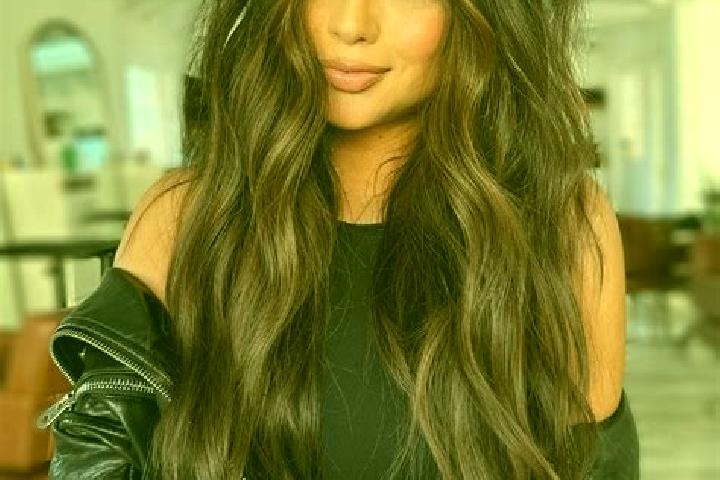 Chloe, 24, a brunette dark-eyed asian companion based in Poeytyae. Offering Duos, CIM, GFE. Available for incall and outcall, day and evening dates.