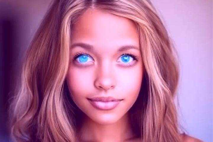 Chloe, 24, a chestnut blue-eyed mixed companion based in Sitala. Offering Fetish, OWO, Domination, GFE. Available for incall and outcall, day and evening dates.