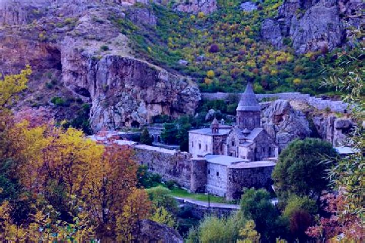 Chloe, 24 — Escort in Tsaghkadzor, Armenia