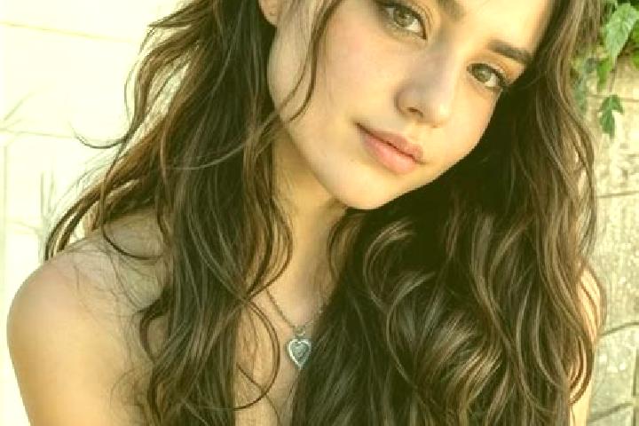 Chloe, 25, a auburn hazel-eyed caribbean companion based in Black Jack. Offering Duos, CIM, Dinner Date, GFE, 69. Available for incall and outcall, overnight...