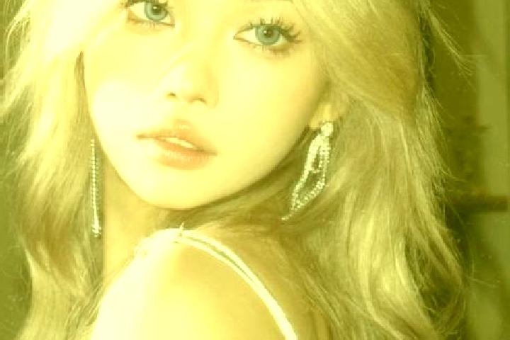Chloe, 25, a blonde amber-eyed asian companion based in Bratia din Vale. Offering Dinner Date, A-Level, Party Girl, GFE, Travel Companion. Available for inca...