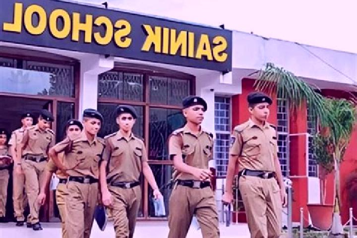 Chloe, 25, a blonde amber-eyed mixed companion based in Jhumri Telaiya. Offering OWO, Tantra, Travel Companion, Striptease. Available for incall and outcall,...