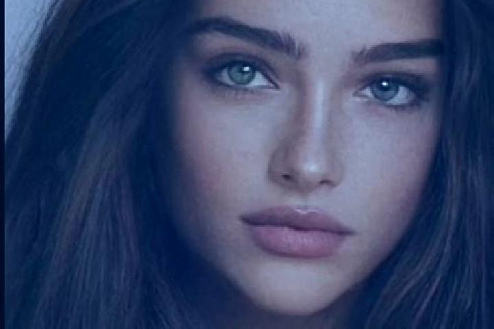 Chloe, 25, a chestnut grey-eyed caucasian companion based in Concepcion Las Minas. Offering Striptease, Girlfriend Experience, Travel Companion, CIM, BDSM. A...