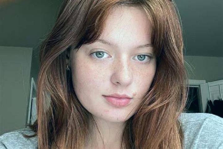 Chloe, 25, a red grey-eyed mixed companion based in Bohinjska Bela. Offering Couples, 69, A-Level. Available for incall and outcall, overnight bookings avail...