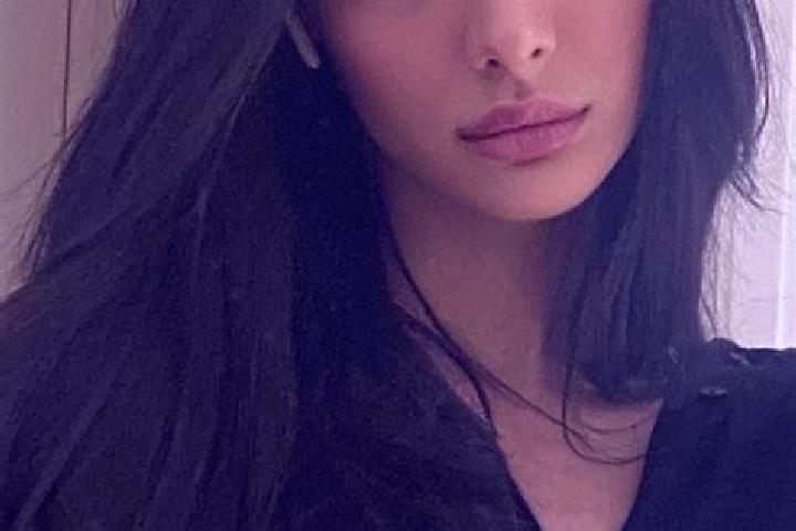 Chloe, 26, a black dark-eyed middle eastern companion based in Zehdenick. Offering Roleplay, Tantra, Couples. Available for incall and outcall, overnight boo...