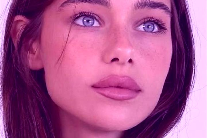 Chloe, 26, a brunette brown-eyed middle eastern companion based in Fyzabad. Offering 69, CIM, Erotic Massage, OWO. Available for incall and outcall, overnigh...