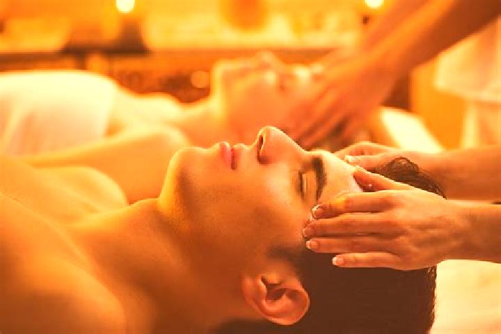 Chloe, 26, a dark blonde amber-eyed mixed companion based in Chishi. Offering Massage, Deep French Kissing, Erotic Massage. Available for incall and outcall,...