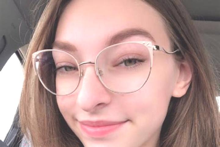Chloe, 26 — Escort in Haslet, United States