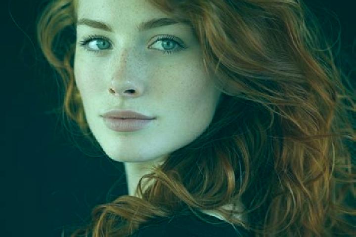 Chloe, 27, a auburn dark-eyed middle eastern companion based in Eymuer. Offering A-Level, Deep French Kissing, Girlfriend Experience, Roleplay, Overnight. Av...