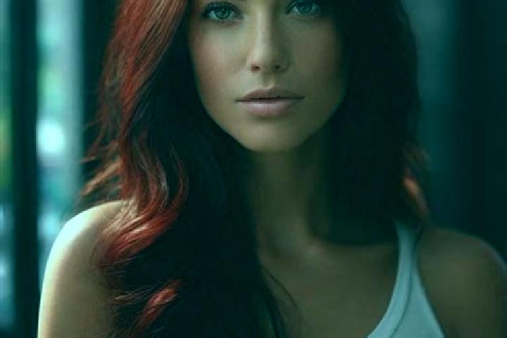 Chloe, 27, a auburn hazel-eyed caucasian companion based in Haje. Offering 69, Tantra, Fetish. Available for incall and outcall, day and evening dates.