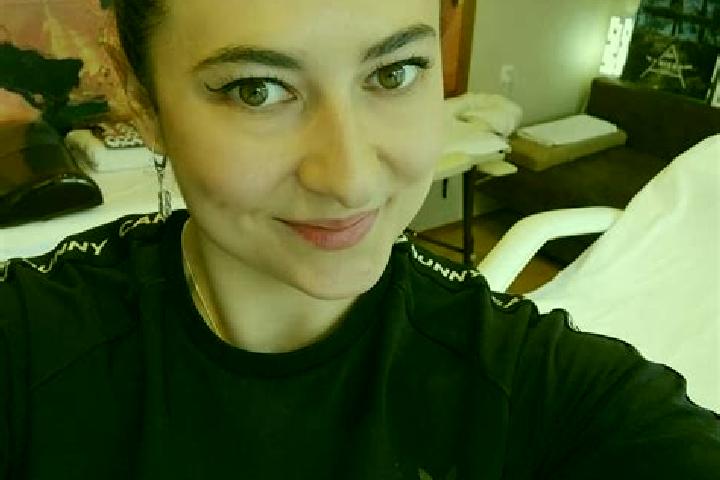 Chloe, 27, a black dark-eyed mediterranean companion based in Pampamarca. Offering Tantra, Travel Companion, Striptease. Available for incall and outcall, da...