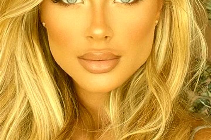 Chloe, 27, a blonde blue-eyed latina companion based in Francisco Serrato (San Bartolo). Offering GFE, Party Girl, Striptease, Roleplay. Available for incall...