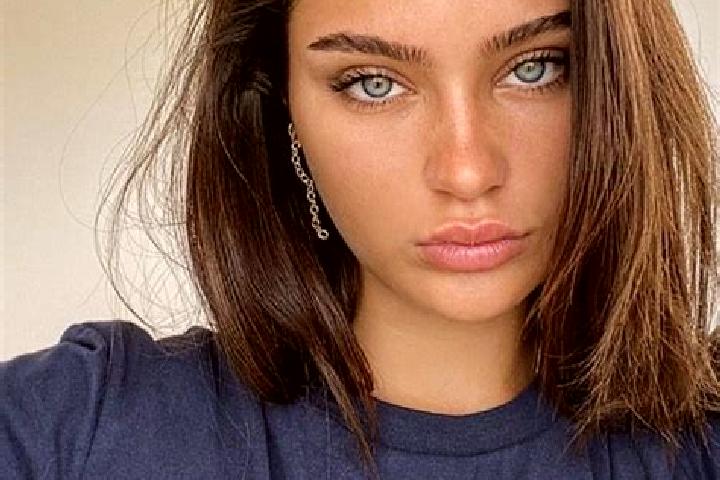 Chloe, 27, a brunette blue-eyed middle eastern companion based in Teterchen. Offering Domination, Prostate Massage, Massage. Available for incall and outcall...
