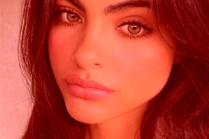 Chloe, 27, a brunette green-eyed latina companion based in Terrebonne. Offering Party Girl, Girlfriend Experience, Overnight, Prostate Massage. Available for...
