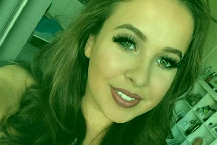 Chloe, 27, a chestnut brown-eyed european companion based in Carnate. Offering 69, A-Level, GFE, Fetish. Available for incall and outcall, overnight bookings...