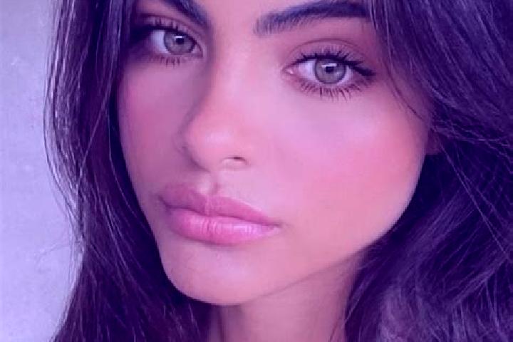 Chloe, 27, a chestnut hazel-eyed latina companion based in Walker Mill. Offering Erotic Massage, BDSM, A-Level, Tantra, Duos. Available for incall and outcal...