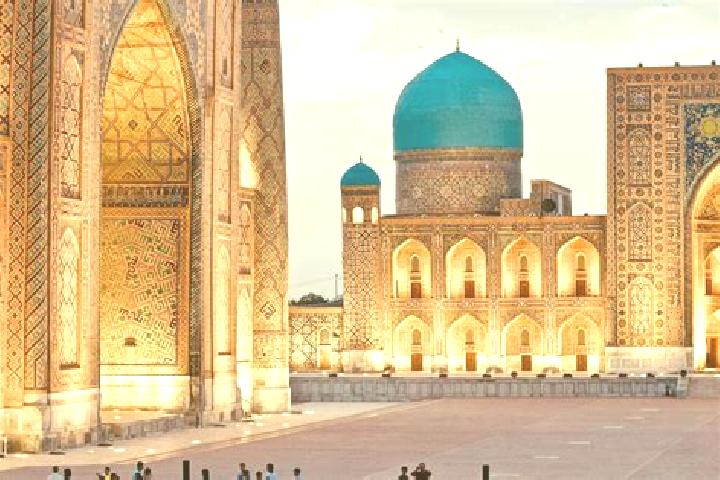 Chloe, 27 — Escort in Qibray, Uzbekistan