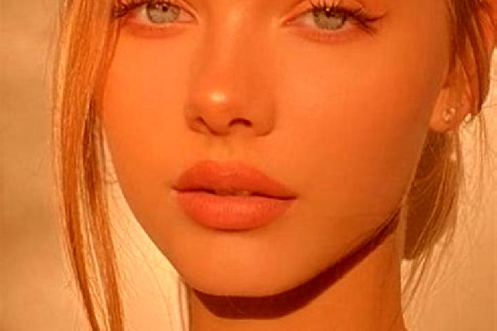 Chloe, 28, a blonde blue-eyed middle eastern companion based in Mmokolodi. Offering Striptease, Girlfriend Experience, Erotic Massage, Overnight. Available f...