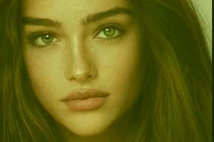 Chloe, 28, a chestnut grey-eyed caucasian companion based in Monsampietro Morico. Offering Duos, Travel Companion, OWO, CIM. Available for incall and outcall...