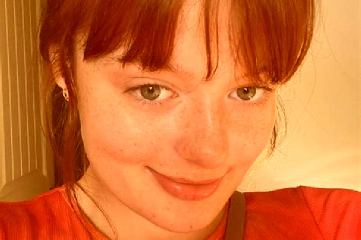 Chloe, 28, a red green-eyed caribbean companion based in Dalazi. Offering A-Level, Fetish, GFE, Duos, BDSM. Available for incall and outcall, overnight booki...