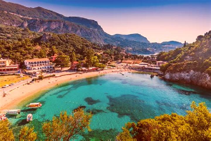 Chloe, 28 — Escort in Corfu, Greece