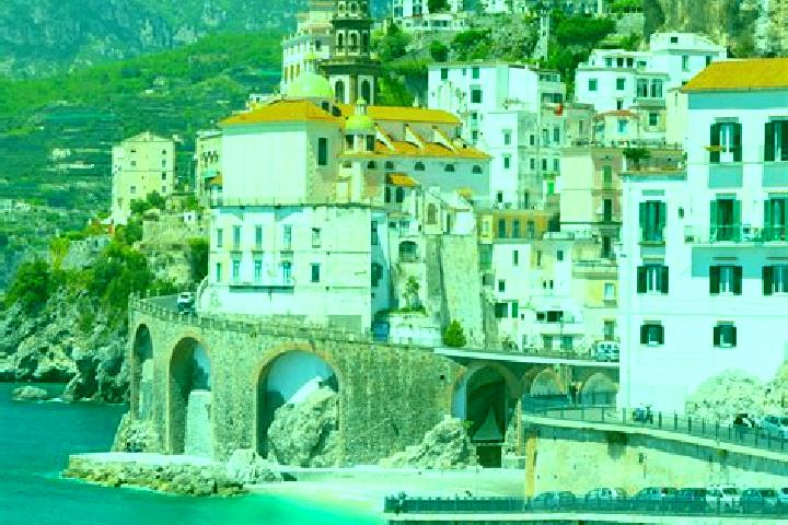 Chloe, 28 — Escort in Crichi, Italy