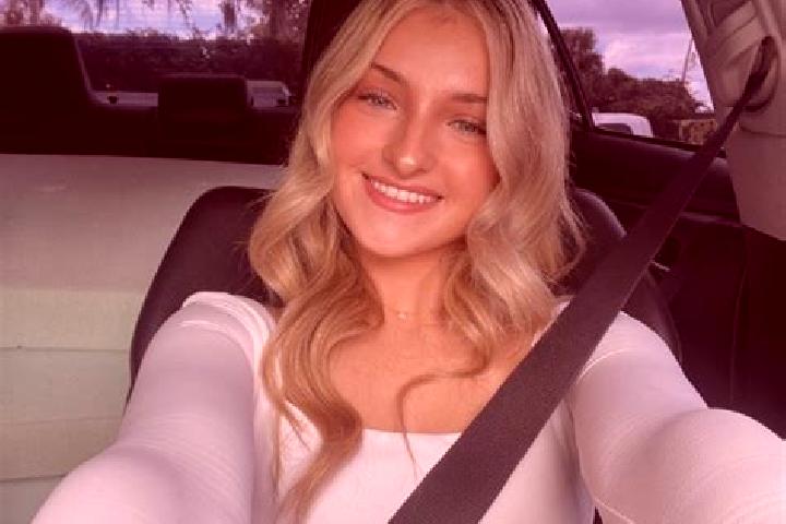 Chloe, 28 — Escort in Purcell, United States