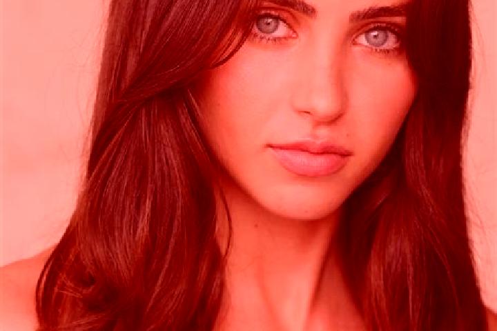 Chloe, 29, a black brown-eyed caucasian companion based in Contrada. Offering 69, Overnight, Roleplay. Available for incall and outcall, day and evening dates.