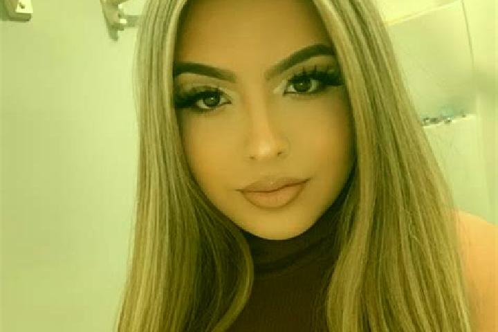 Chloe, 29, a blonde amber-eyed latina companion based in Riley Park. Offering OWO, GFE, Tantra, 69. Available for incall and outcall, overnight bookings avai...