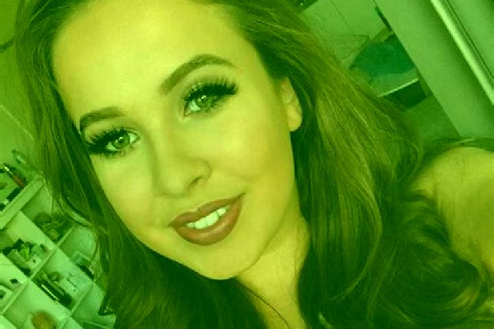 Chloe, 29, a brunette grey-eyed ebony companion based in Junin. Offering Party Girl, OWO, Deep French Kissing, Massage. Available for incall and outcall, day...