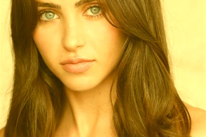 Chloe, 29, a dark blonde hazel-eyed latina companion based in San Juan Totolapan. Offering Fetish, Deep French Kissing, A-Level. Available for incall and out...