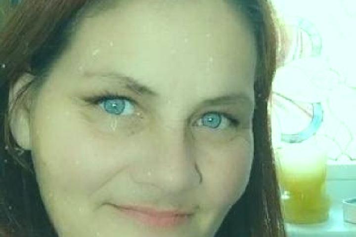 Chloe, 29, a red dark-eyed slavic companion based in Mapinrea. Offering OWO, 69, Party Girl, Domination, Fetish. Available for incall and outcall, day and ev...