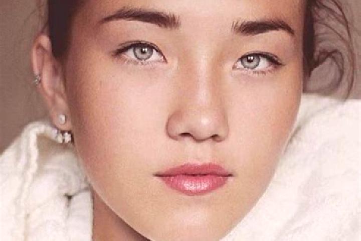 Chloe, 29, a red grey-eyed caucasian companion based in Shahdad Kot. Offering 69, Girlfriend Experience, Fetish, Party Girl. Available for incall and outcall...