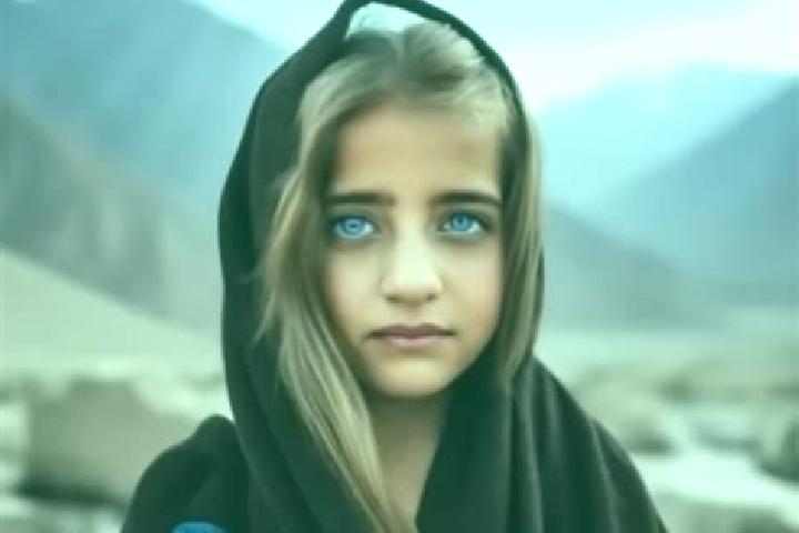 Chloe, 30, a chestnut blue-eyed middle eastern companion based in Gapyeong. Offering BDSM, GFE, A-Level, Erotic Massage. Available for incall and outcall, ov...