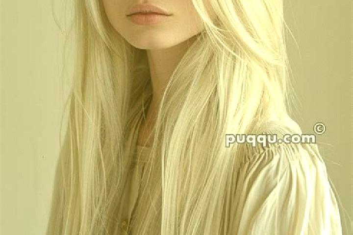 Chloe, 30, a platinum blonde blue-eyed middle eastern companion based in Hpaung Saing. Offering Deep French Kissing, Massage, Tantra, Striptease. Available f...