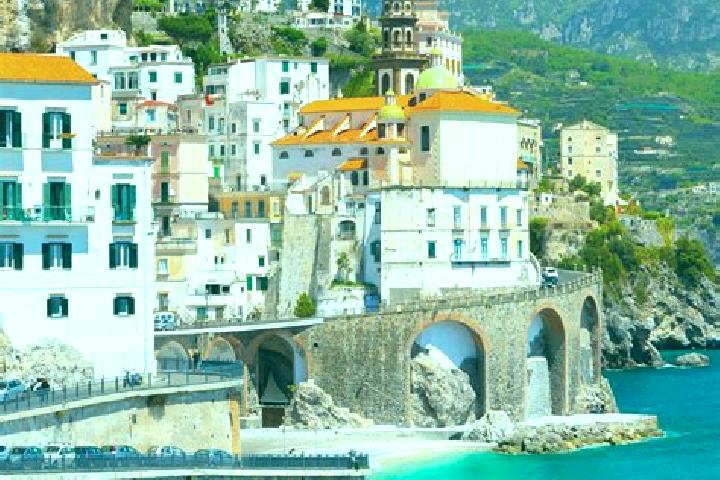 Chloe, 30 — Escort in Cantu, Italy
