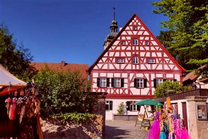Chloe, 30 — Escort in Markt Erlbach, Germany