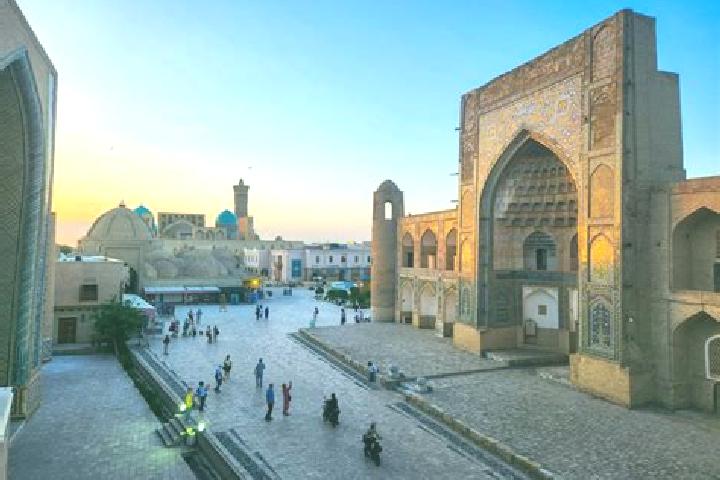 Chloe, 30 — Escort in Oyim, Uzbekistan