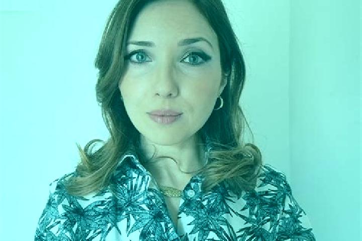 Chloe, 30 — Escort in Val di Cava, Italy