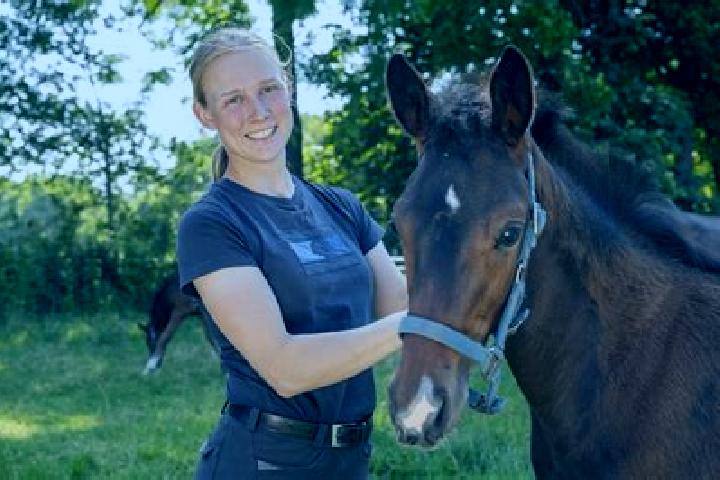 Chloe, 31 — Escort in Fargau-Pratjau, Germany