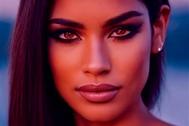 Chloe, 32, a black grey-eyed latina companion based in Manipal. Offering OWO, Overnight, A-Level. Available for incall and outcall, day and evening dates.