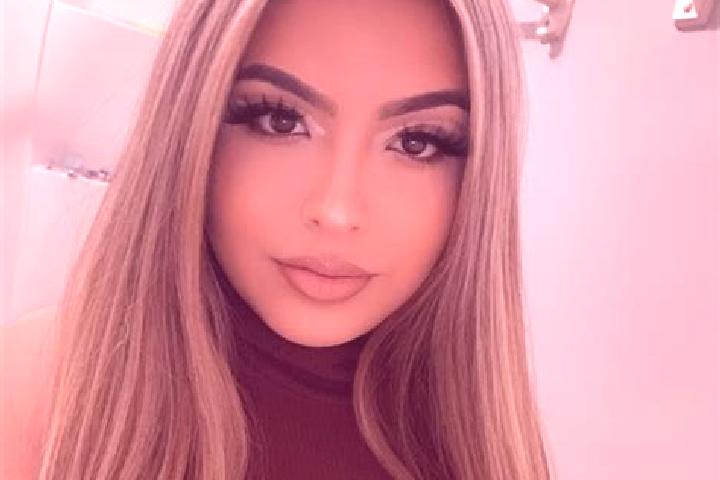 Chloe, 32, a blonde amber-eyed latina companion based in Chemodanovka. Offering Roleplay, Striptease, Party Girl, OWO. Available for incall and outcall, day ...