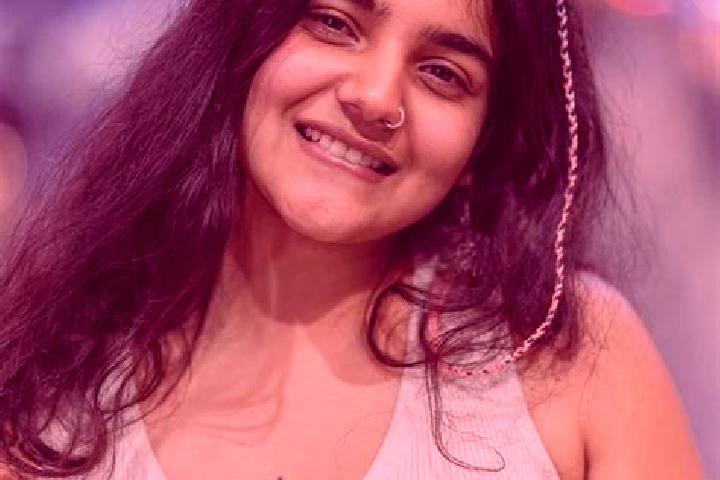 Chloe, 32 — Escort in Kaman, India