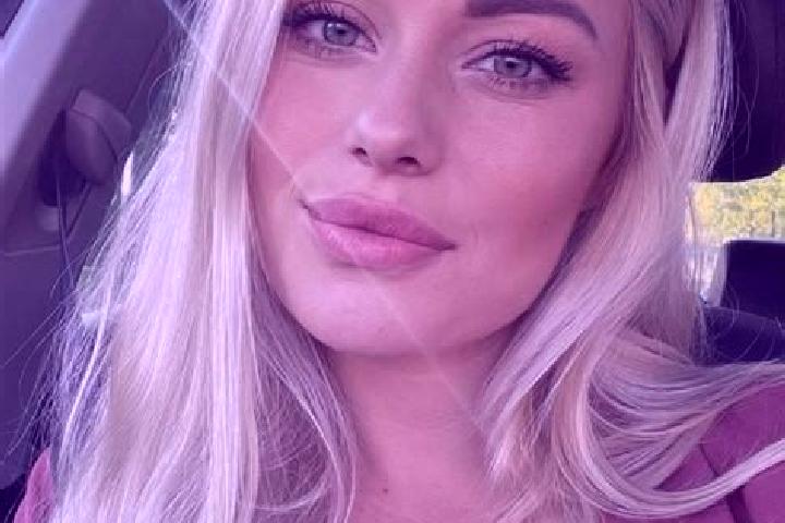 Chloe, 33, a blonde hazel-eyed caucasian companion based in Bon Aqua Junction. Offering OWO, Girlfriend Experience, Overnight, Couples, GFE. Available for in...